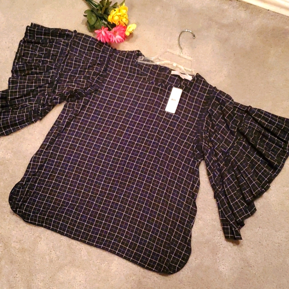 Fit and Flare Wide Sleeve Dramatic Top!